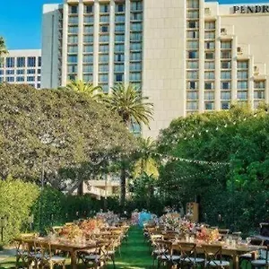 ***** Hotel Fashion Island États-Unis